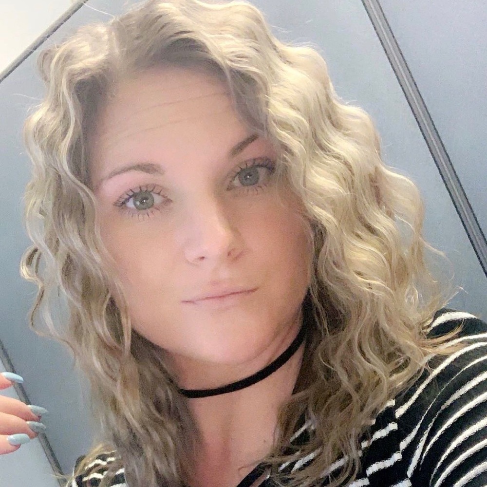 Meet your Posher, Gina